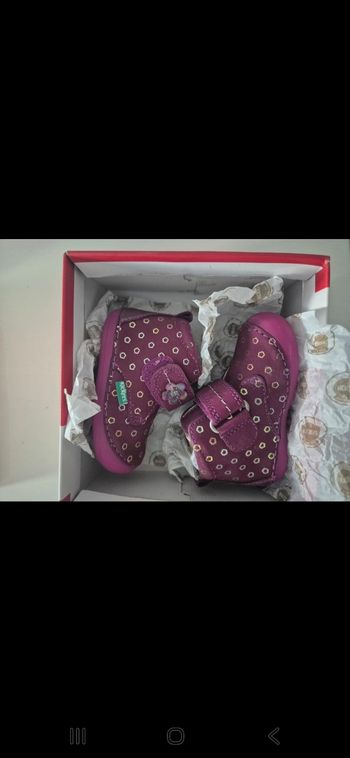 Kikers neuve taille 19