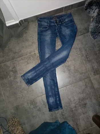 J'eans slim used