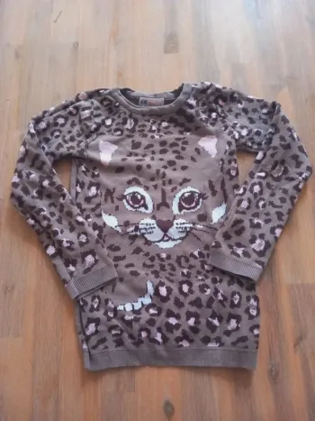 Pull fille H&M motif léopard – 110/116 (4-6 ans)