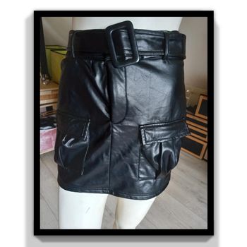Minie jupe style simili taille M