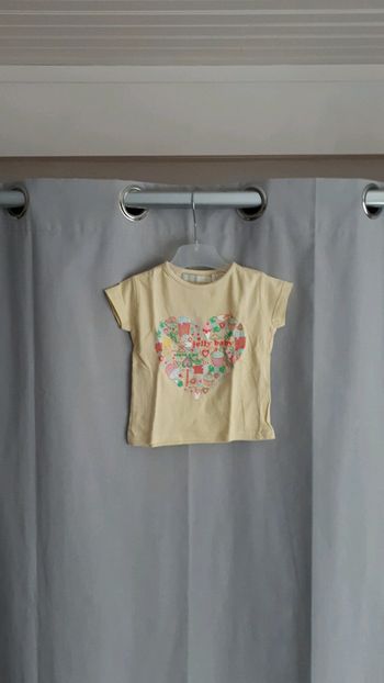 T-shirt 12mois fille jaune, rose, vert, bleu et blanc