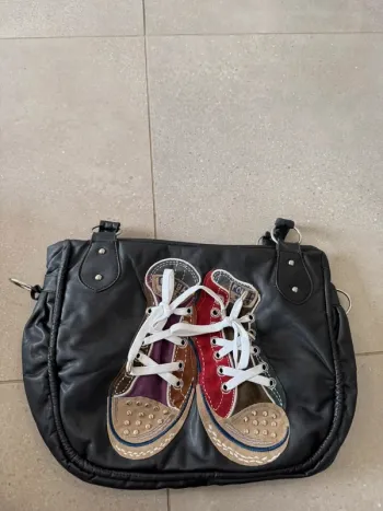 Sac porté épaule, très bon état, 36c28cm