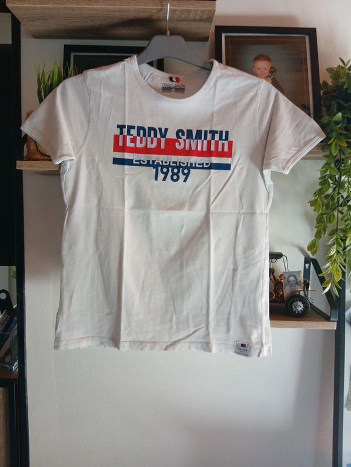 T-shirt teddy smith 14 ans