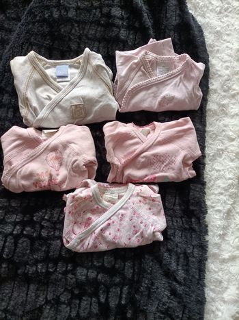 Lot de bodies manche longue naissance