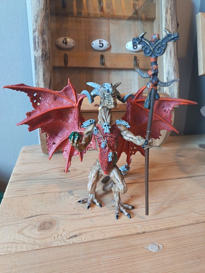 Figurine Dragon