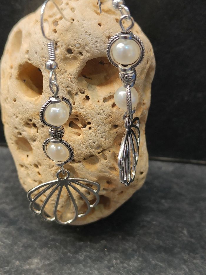 Boucles d'oreilles pendantes - photo numéro 3