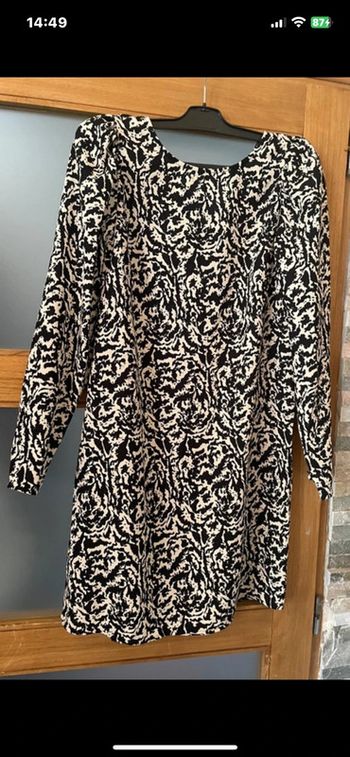 Belle robe imprimé noir et blanc taille S