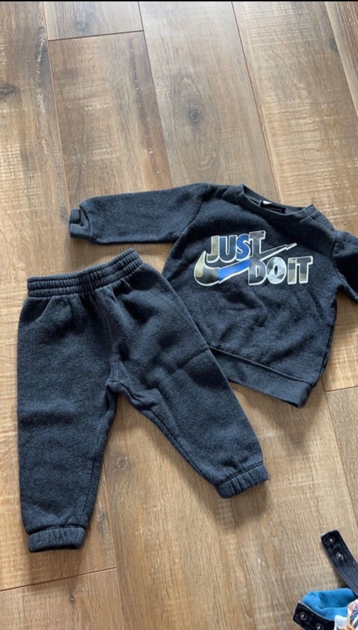 Ensemble Nike 12mois 74-80cm