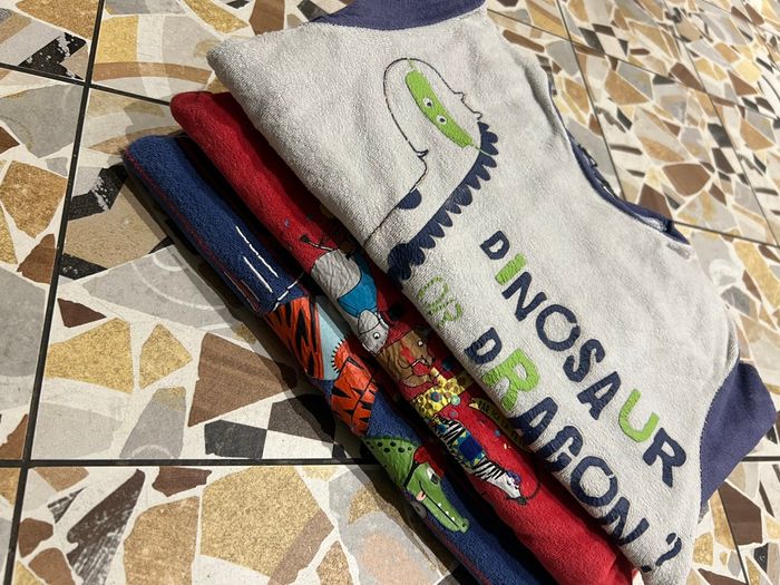 Lot de pyjamas deux pièces