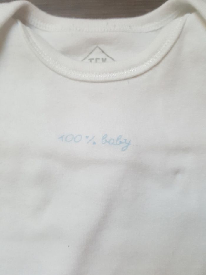 Lot de 3 bodies taille 6 mois - photo numéro 3