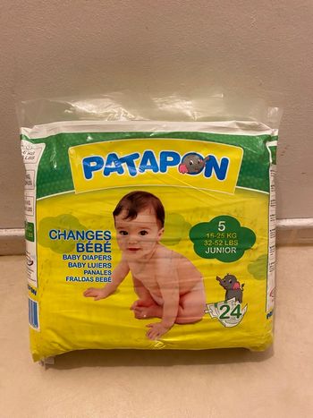 Couches Patapon  Taille 5 15 - 25 kilos  24 couches dans le paquet  4€ le paquet ou 10€ les 3