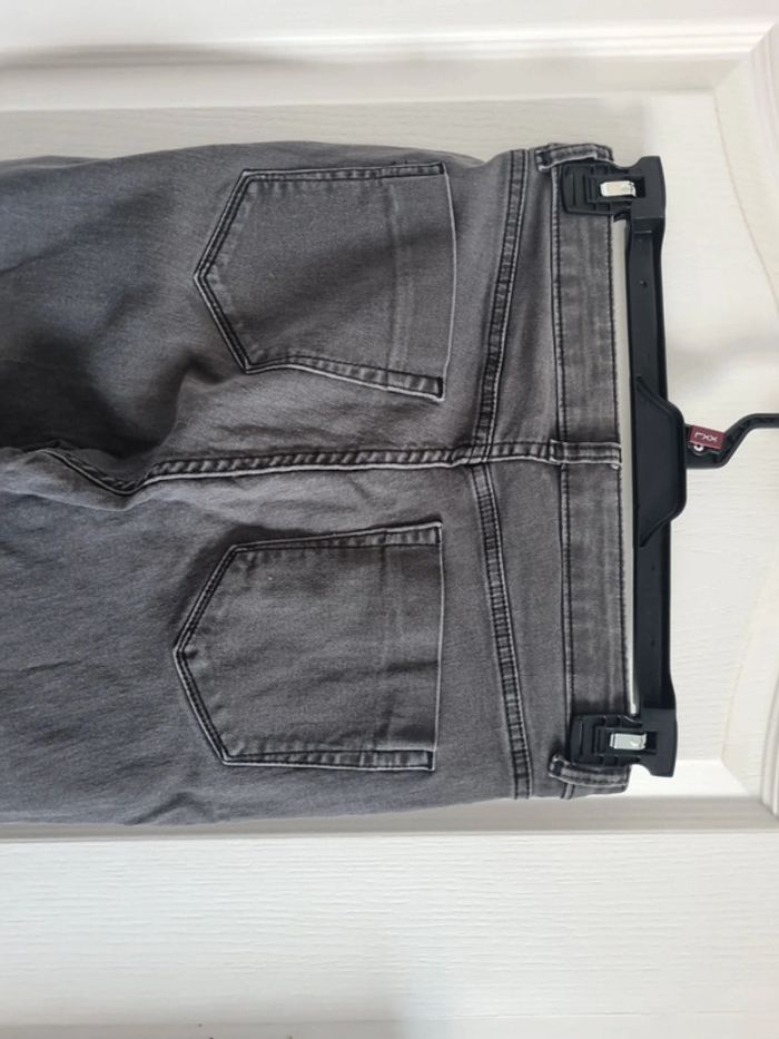 Jean t40 - photo numéro 4