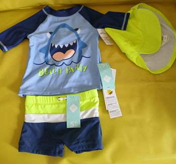 ensemble de bain garcon short tee shirt casquette anti UV 50 tex baby 86 cm 23 mois 