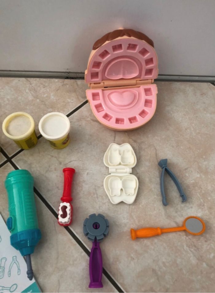 Pâte à modeler dentiste - photo numéro 5