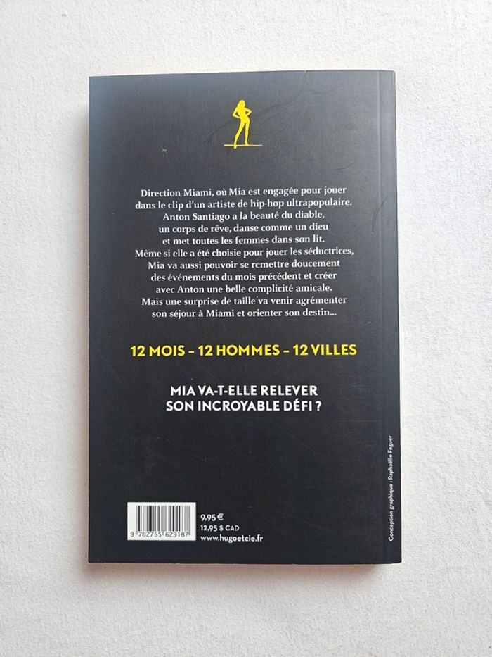 Livre calendar girl juillet - photo numéro 2