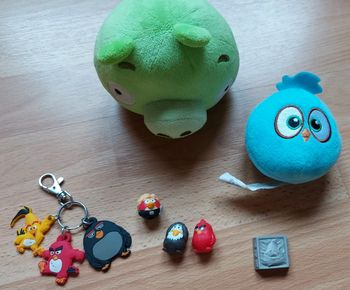 Lot Angry Birds