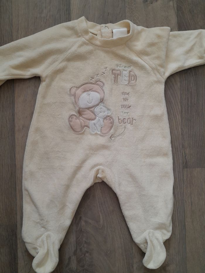 Pyjama bebe