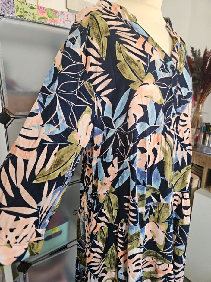 Robe manches longues fleurie 🌸 42 World Fashion #lora11femme42 - photo numéro 3