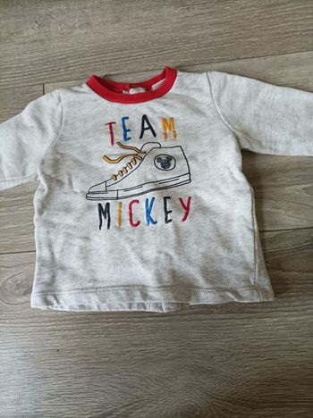 Pull Mickey 6 mois