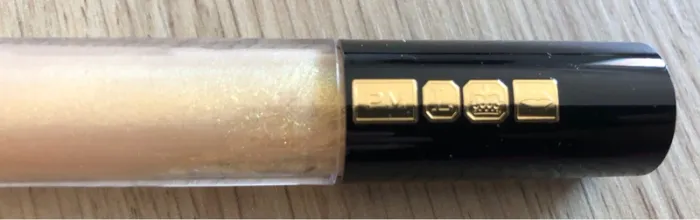 Gloss brillant à lèvres 👄Path McGrath - photo numéro 2
