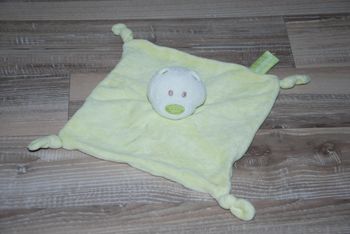 doudou ours carré vert plat orchestra