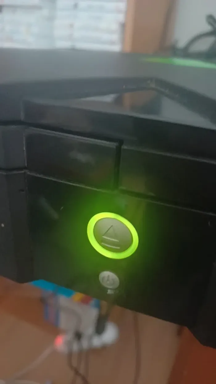 Xbox 1ère génération + Manette + 2 démos + câbles - photo numéro 13