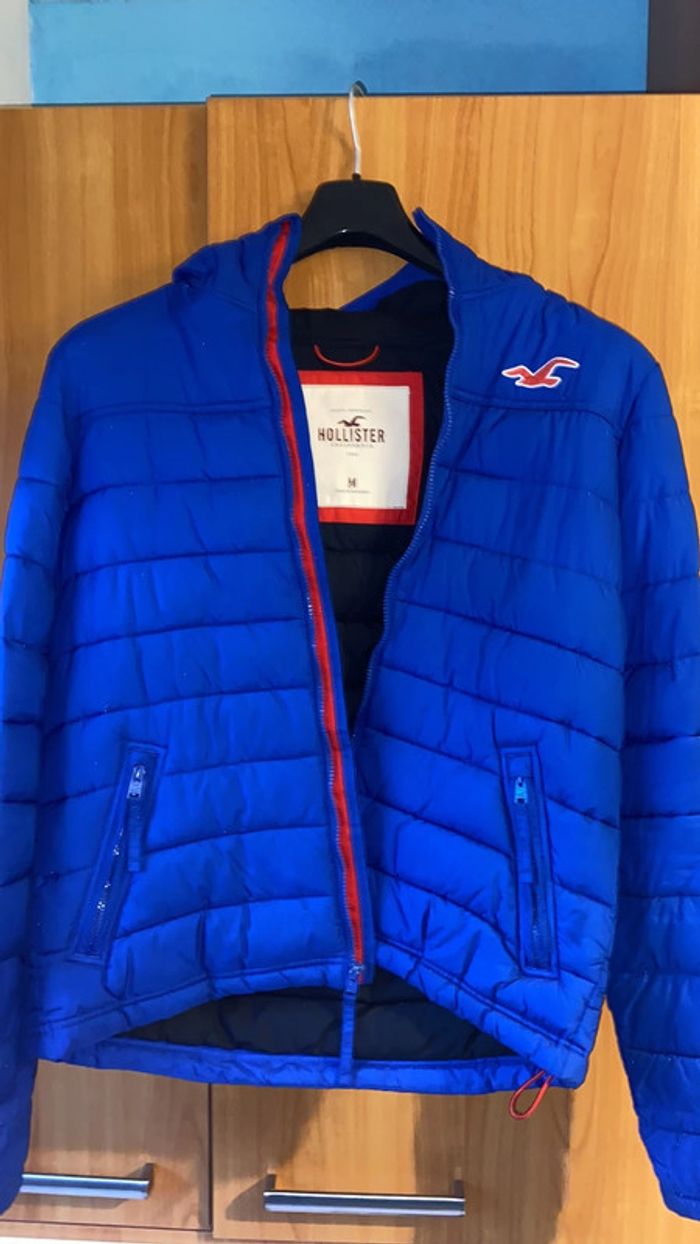 Doudoune Hollister bleue M