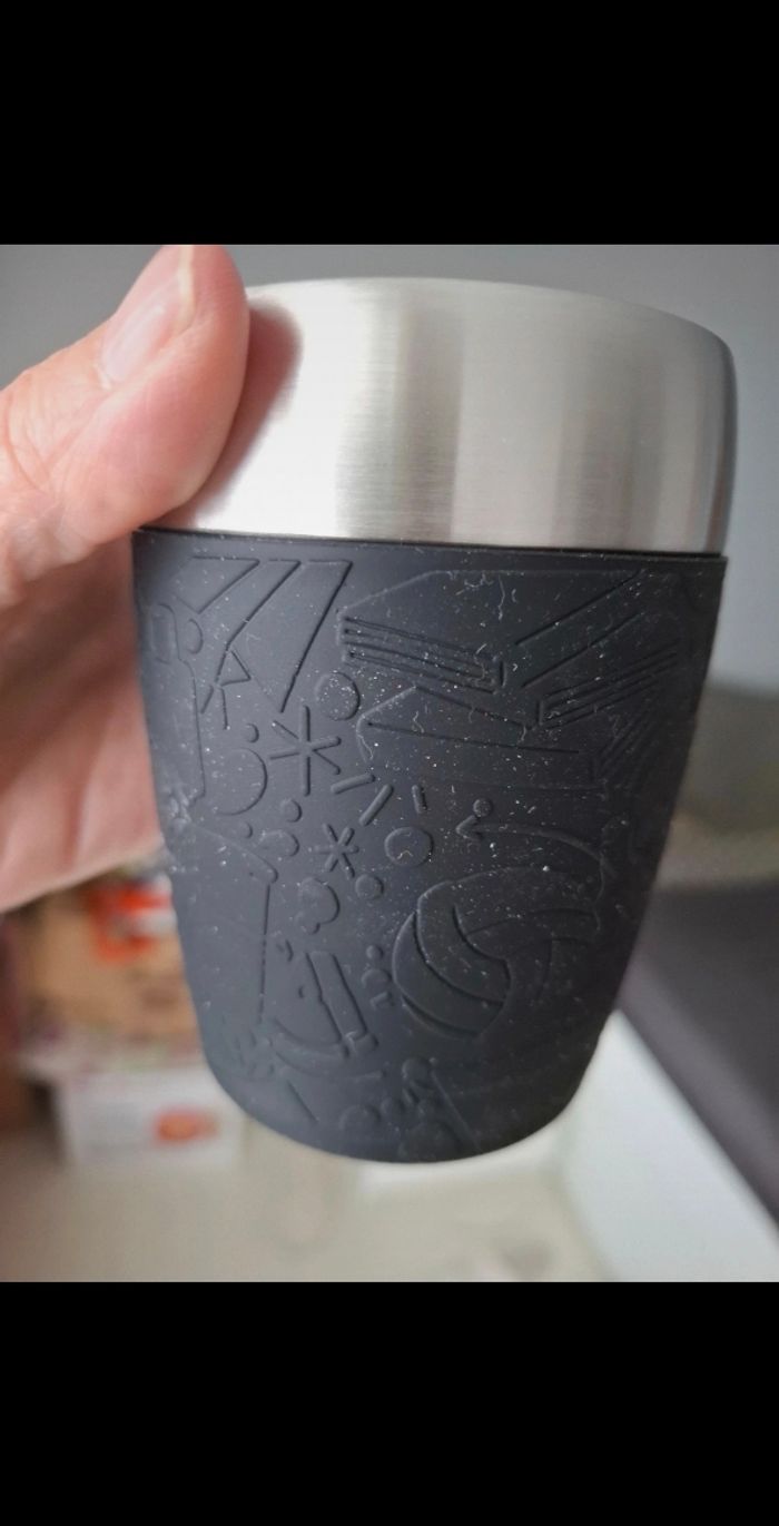 Thermos mug