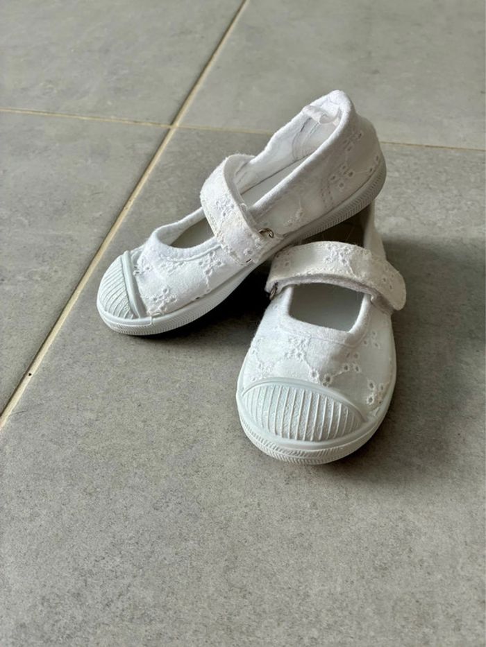 Chaussures dentelle in extenso pointure 22 - photo numéro 5