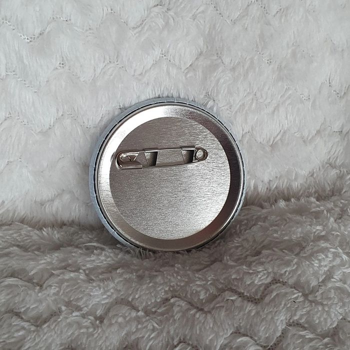Badge hello kitty cinnamorol happy flight sanrio goodies japan - photo numéro 2