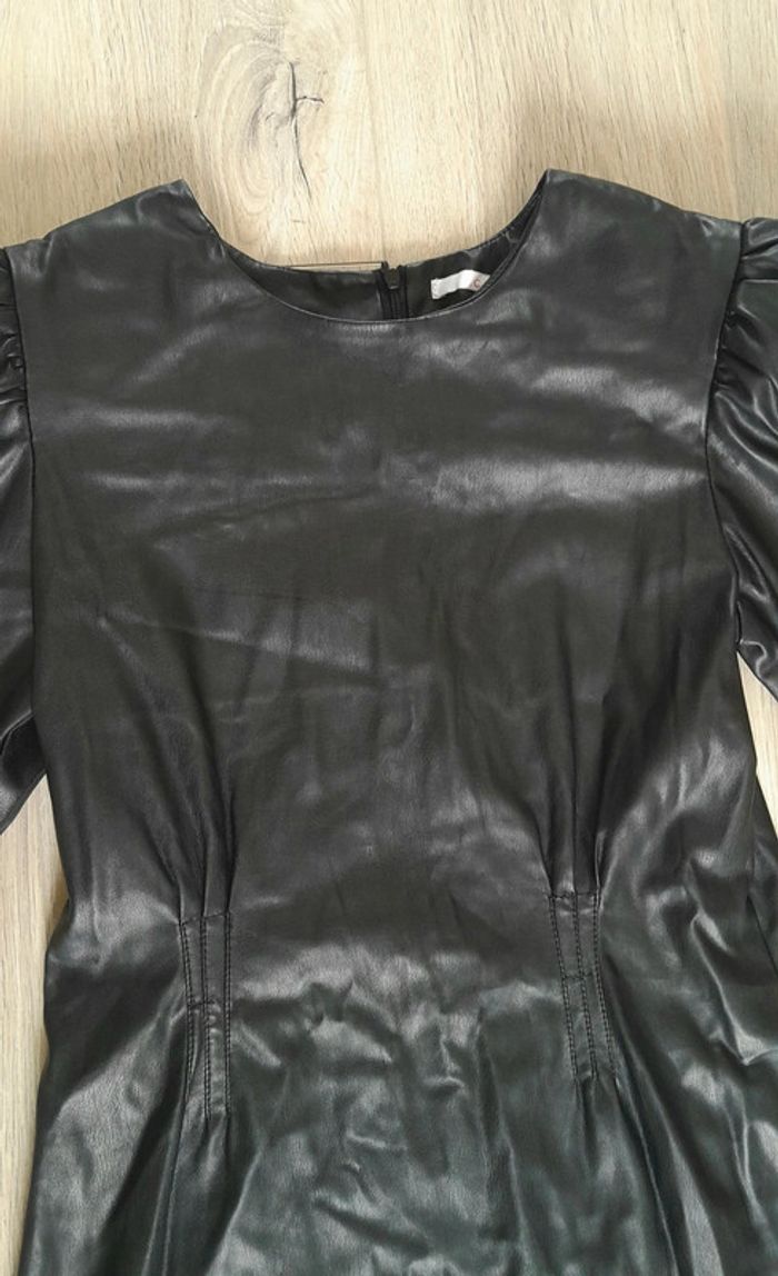 Robe Camaïeu simili cuir manches courtes - photo numéro 4