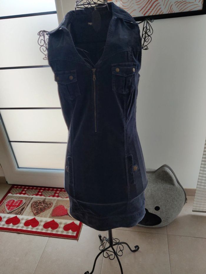 Robe bleu marine - photo numéro 2