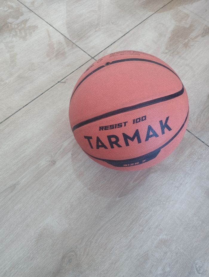 Ballon de basket - photo numéro 3