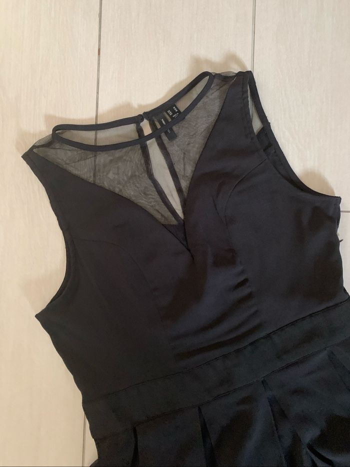 Vero Moda robe courte noire M - photo numéro 2