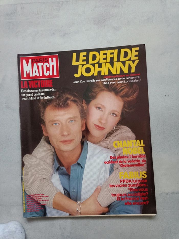 Lot Paris Match couverture Johnny. - photo numéro 8