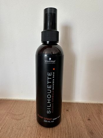 Spray coiffant silhouette