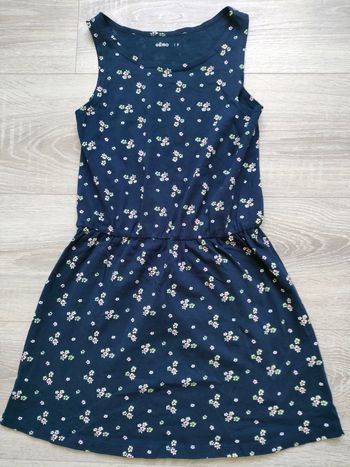 Robe fille taille 8 ans 