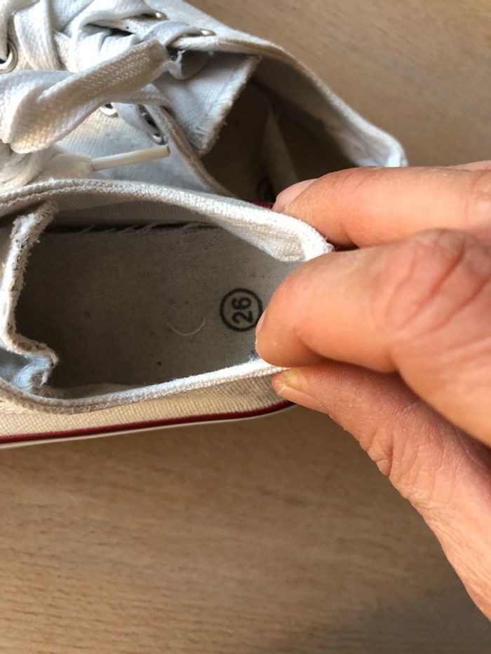 Baskets blanches garçon 26 - photo numéro 8