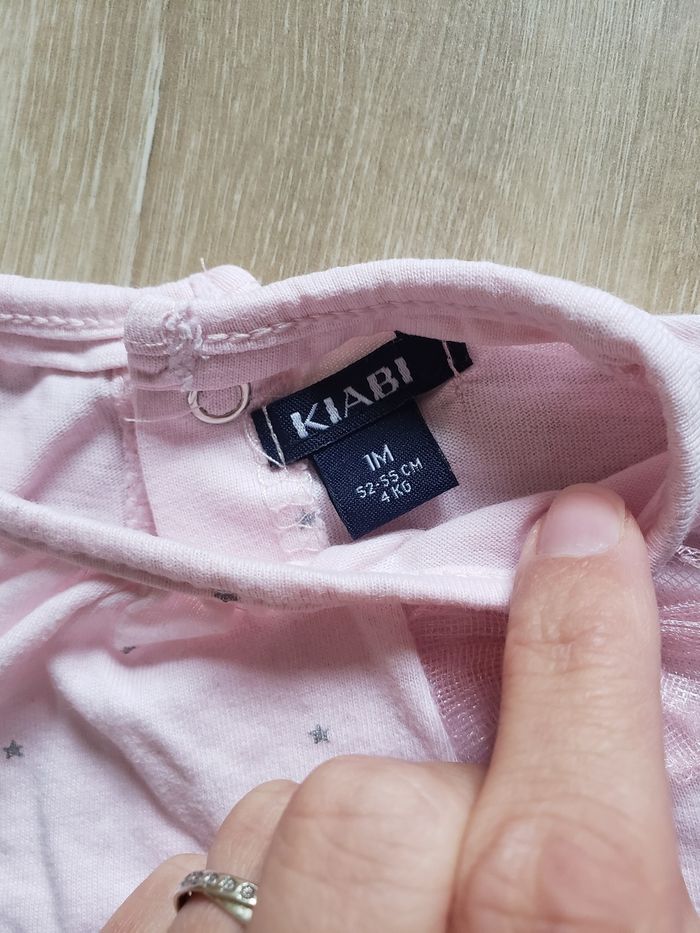 Lot de deux t-shirts taille 1mois - photo numéro 4