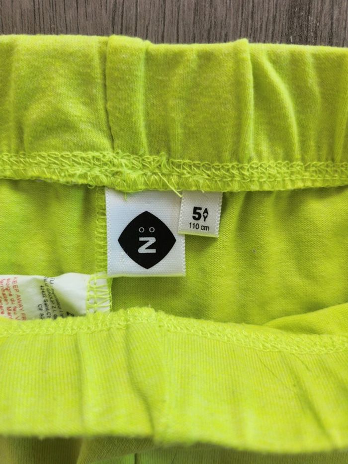 Short vert pomme fille 5 ans - photo numéro 3