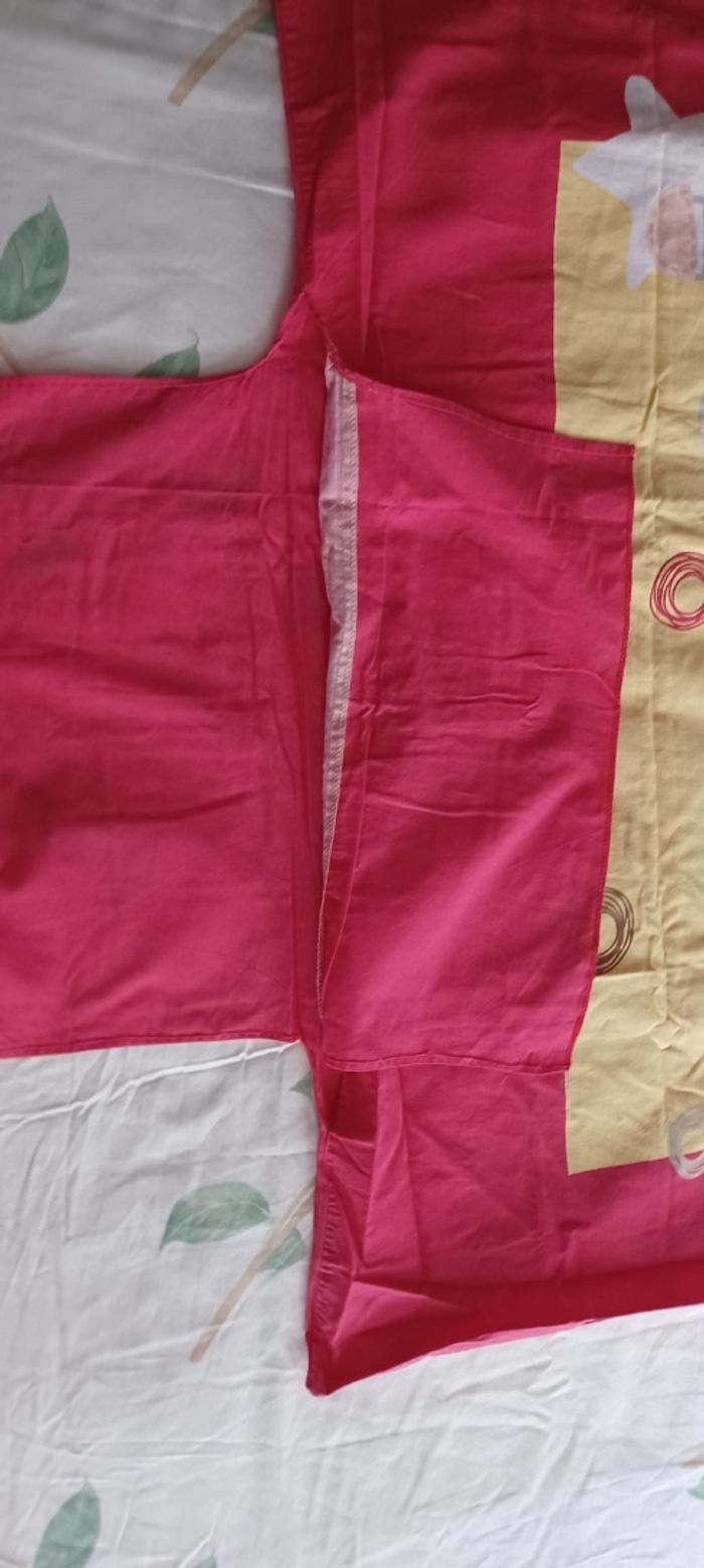 Très jolie housse de couette lisez bien l'annonce surtout - photo numéro 5