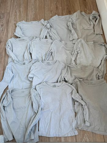 Lot maillots 4/5 ans