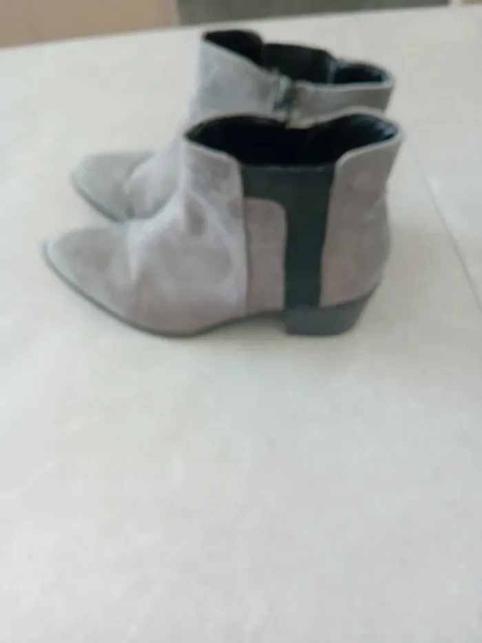 Chaussure grise pointure 39 - photo numéro 2