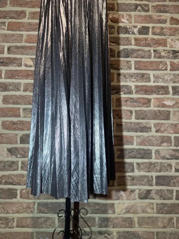 Jupe plissée argentée Molly Bracken Taille S / 36 - photo numéro 8