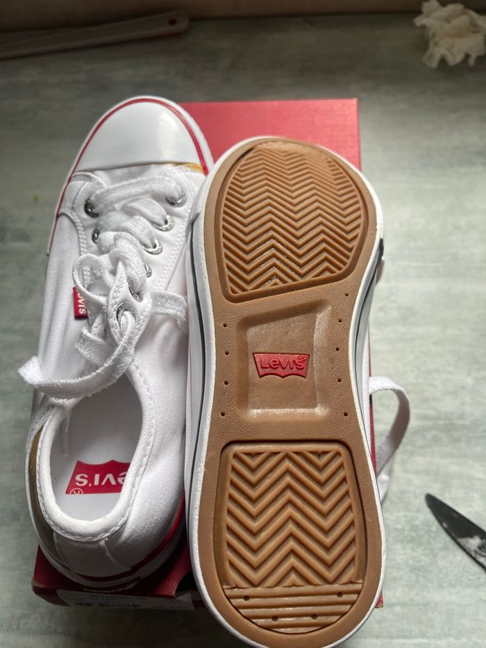 Basket Levi’s neuve - photo numéro 2