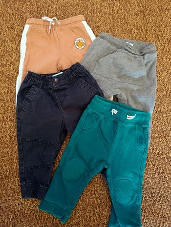 Lot pantalon 9 mois 