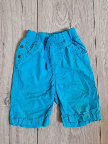 Short bleu