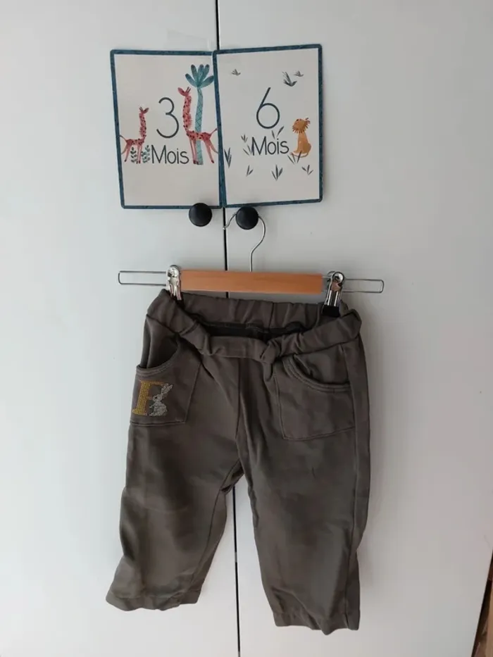 Pantalon kaki fait main taille 3 ans