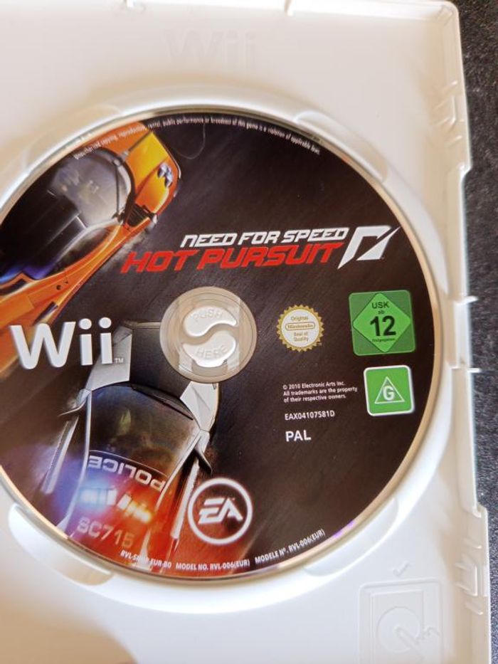 Nintendo - WII - Need for speed - Hot pursuit - photo numéro 7
