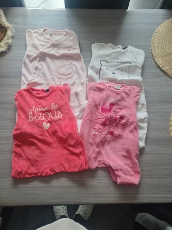 Lot de pyjamas